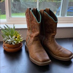 JUSTIN GYPSY WOMEN'S SQUARE TOE WESTERN BOOTS